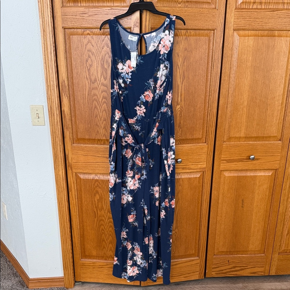 Maurice’s 24/7 blue floral jumpsuit with pockets new